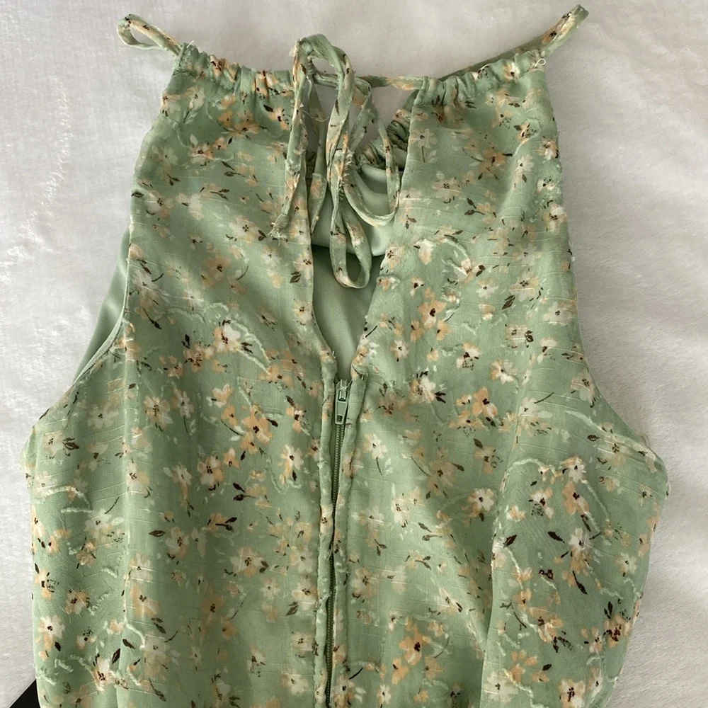 Trixxi sage green floral dress - Picture 4 of 6